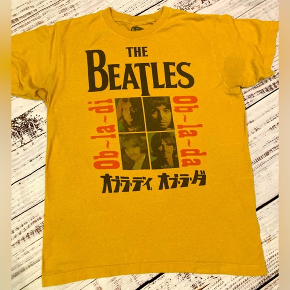 The Beatles Other - The Beatles Band Tee Graphic Tee with Japanese writing size M